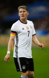 xxx of France (L) battles for the ball with yyy of Germany during the International Friendly match between France and Germany at the Stade de France on November 13, 2015 in Paris, France.