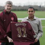 theo-walcott-signs-for-arsenal-jan-2006